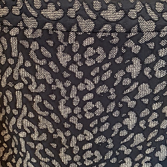 Jacquard Leopard Navy Blue Pencil Skirt - Picture 2 of 6